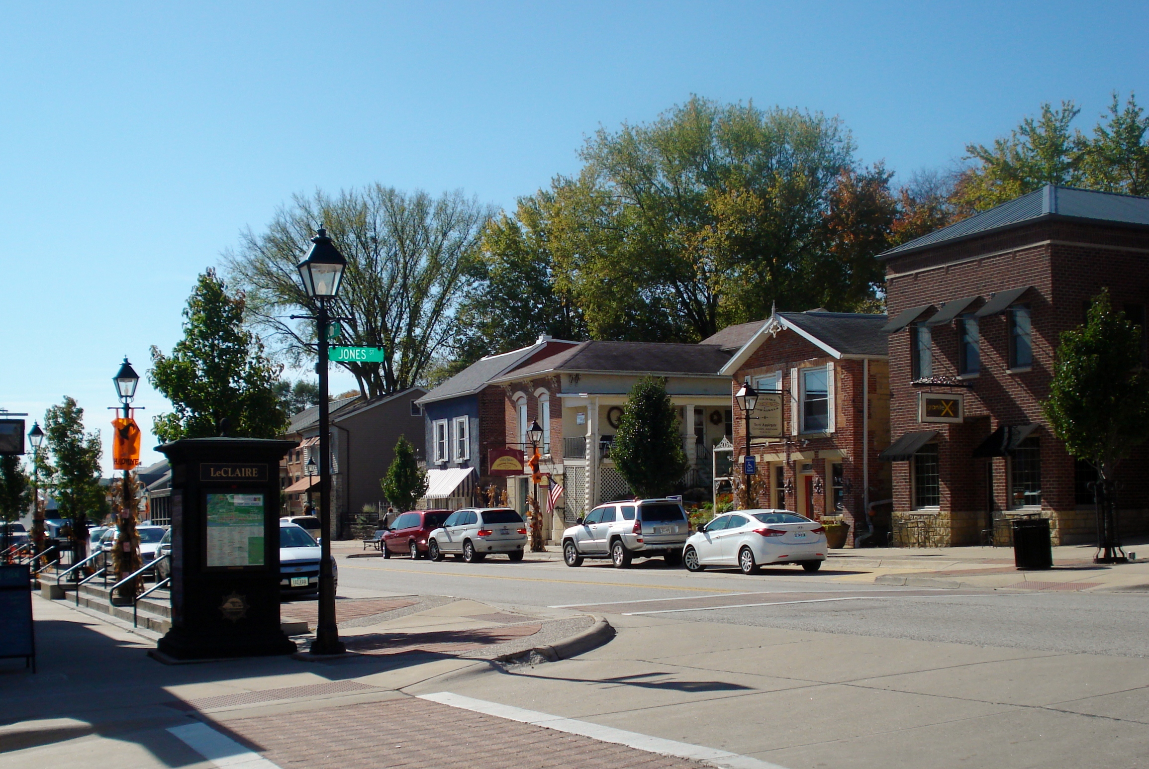 Le Claire
